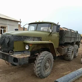 Ural 4320 1998