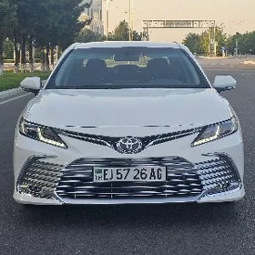 Toyota Camry 2021