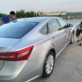 Toyota Avalon 2018