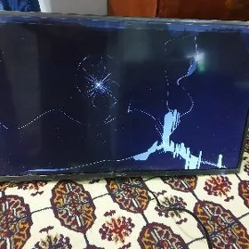 Телевизор на запчасти