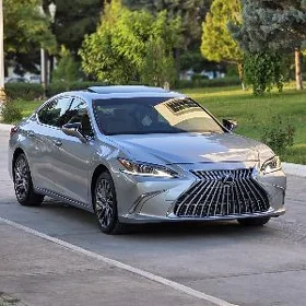 Lexus ES 250 2025