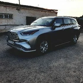 Toyota Highlander 2022