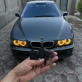 BMW E39 1998