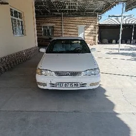 Toyota Corona 1995