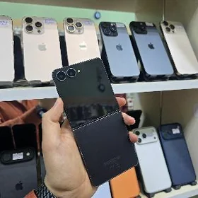 Galaxy Flip 7