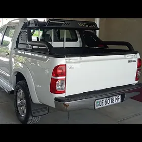 Toyota Hilux 2013