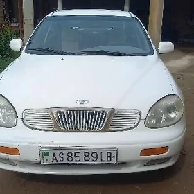 Daewoo Leganza 1998