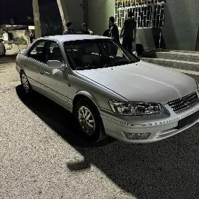 Toyota Camry 1999