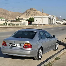 BMW E39 1999