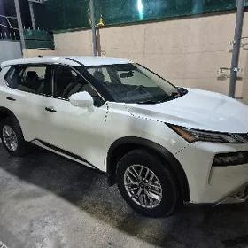 Nissan Rogue 2023