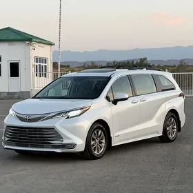 Toyota Sienna 2022