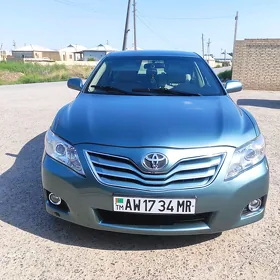Toyota Camry 2010