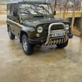 UAZ 469 2000