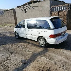 Toyota Previa 1992