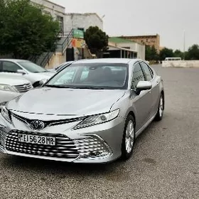 Toyota Camry 2022