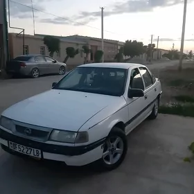 Opel Vectra 1990