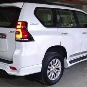 Toyota Land Cruiser Prado 2022