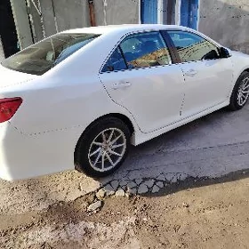 Toyota Camry 2014