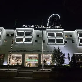 официант бармен помощник