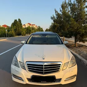 Mercedes-Benz E350 2010