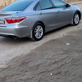 Toyota Camry 2015