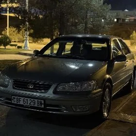 Toyota Camry 2000