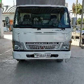 Mitsubishi Canter 2010