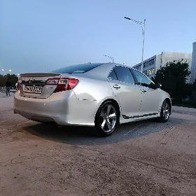 Toyota Camry 2013