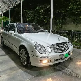 Mercedes-Benz E350 2009