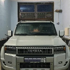 Toyota Land Cruiser Prado 2025