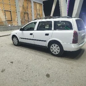 Opel Astra 2004