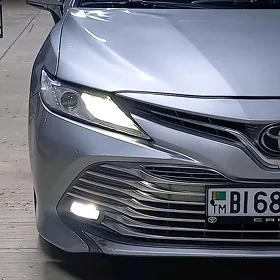 Toyota Camry 2018