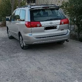 Toyota Sienna 2006