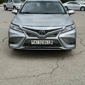 Toyota Camry 2020