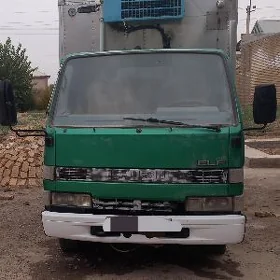 Isuzu Elf 1992