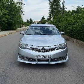 Toyota Camry 2012