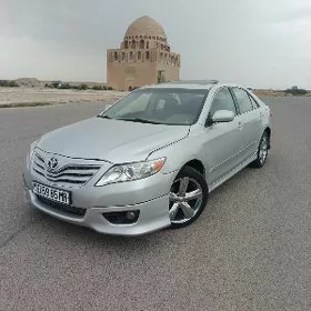 Toyota Camry 2011