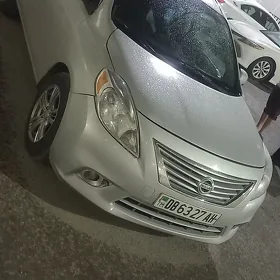 Nissan Versa 2011
