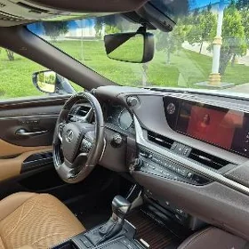 Lexus ES 350 2019