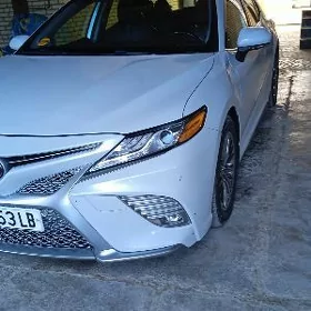 Toyota Camry 2020