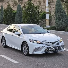 Toyota Camry 2022