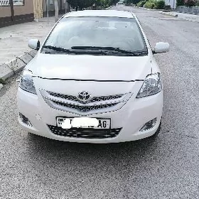 Toyota Yaris 2008