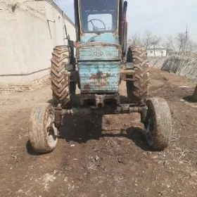 MTZ T-28 1990