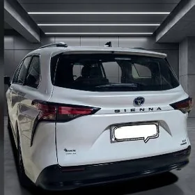 Toyota Sienna 2022