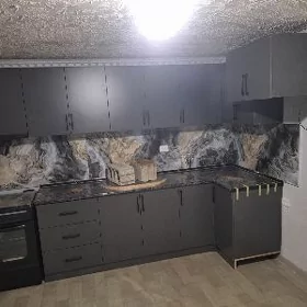 Kuhnya mebel