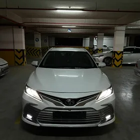 Toyota Camry 2020