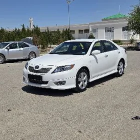 Toyota Camry 2011