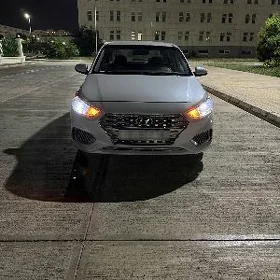 Hyundai Accent 2020