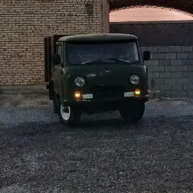UAZ 469 1987