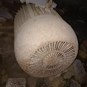 Dwigatel